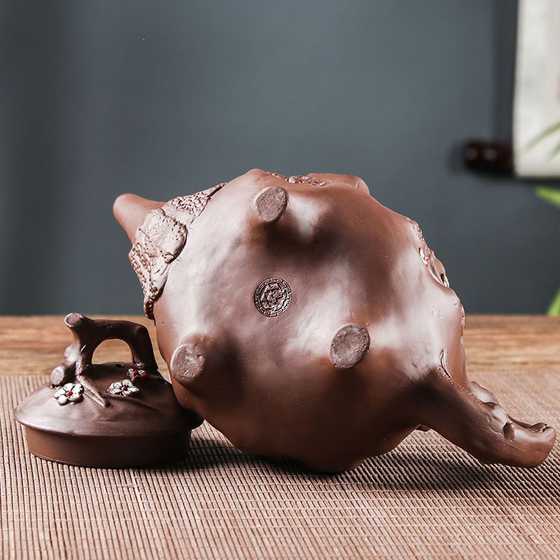 ✩ 絕版收藏!正宗宜興紫砂朱泥長嘴供春壺 ❘ 黃金大容量500cc ❘ 純手工浮雕匠製,泡茶更香 ✩ 絕版收藏!正宗宜興紫砂朱泥長嘴供春壺 ❘ 黃金大容量500cc ❘ 純手工浮雕匠製,泡茶更香